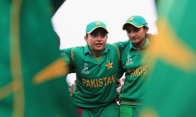 Pakistan appoint Mark Coles as women's team coach