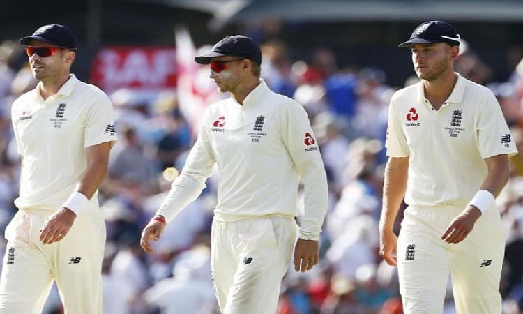 England Cricketers safe after Melbourne incident