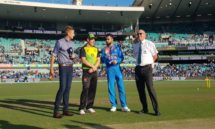 3rd T20I: Australia opts to bat vs India Images