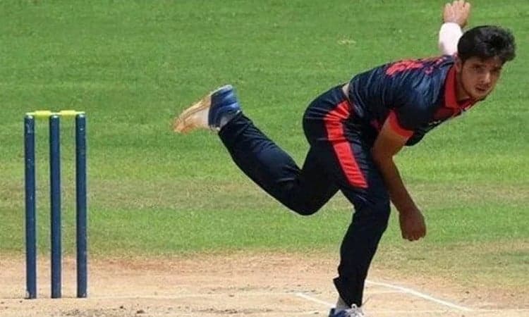 17-year old Kashmiri pacer to feature in IPL 2019 Images