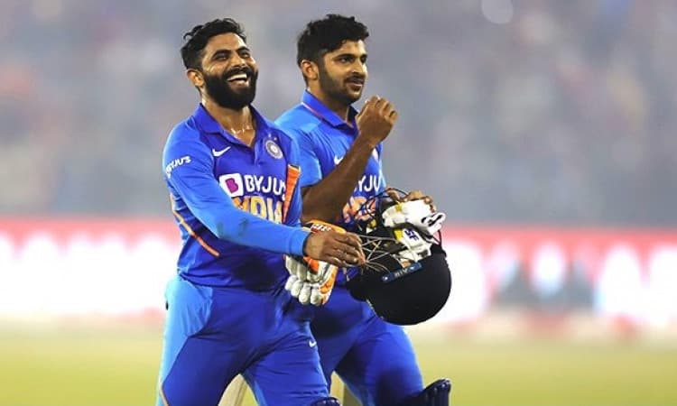 Ravindra Jadeja and Shardul Thakur