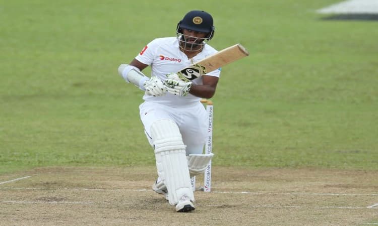  Dimuth Karunaratne