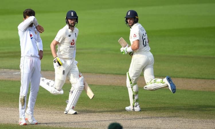 Jos Buttler and Chris Woakes