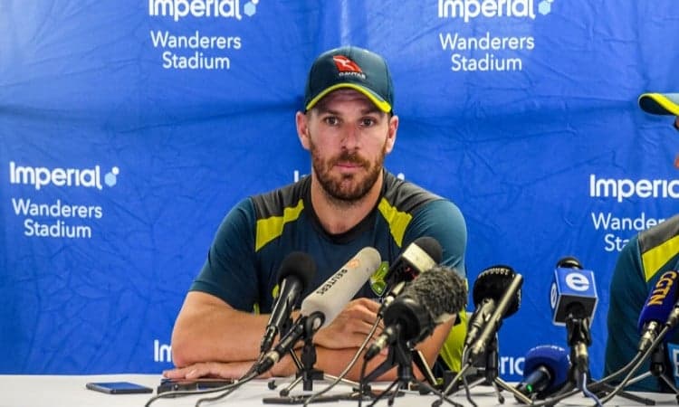 AARON FINCH