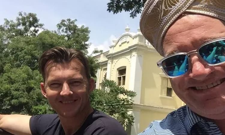 Brett Lee and Dean Jones