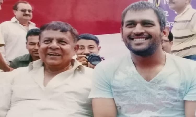 Dhoni Mentor