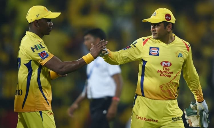 Dwayne Bravo and MS Dhoni