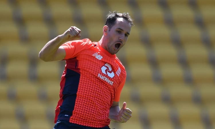 England's Lewis Gregory signs Up For Brisbane Heat