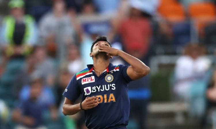 Cricket Image for WATCH: 5,000 People Receive Bowling Hero T Natarajan, Take Him On Chariot
