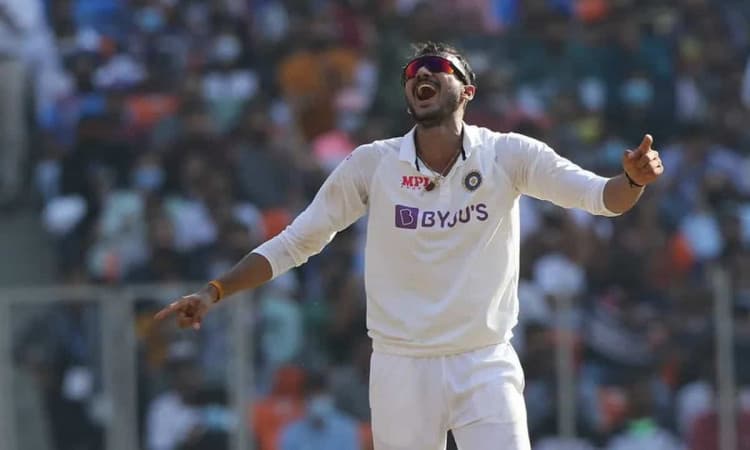 Cricket Image for Not many can bowl straight balls on spinners' track like Axar Patel: Dhiraj Parsan