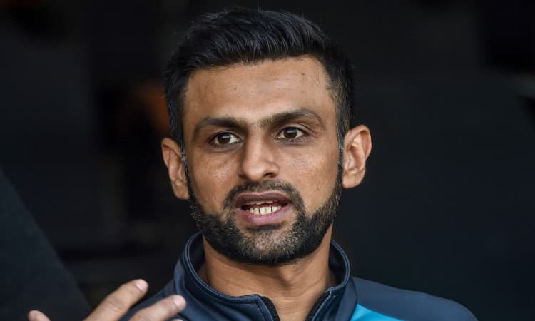 Cricket Image for Shaoib Malik To Miss 3rd T20I Against Bangladesh To Be With Ill Son 