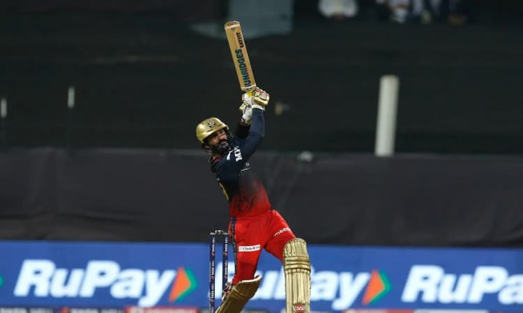 Cricket Image for Karthik Capable Of Finishing The Game For India In T20 World Cup, Says Gavaskar