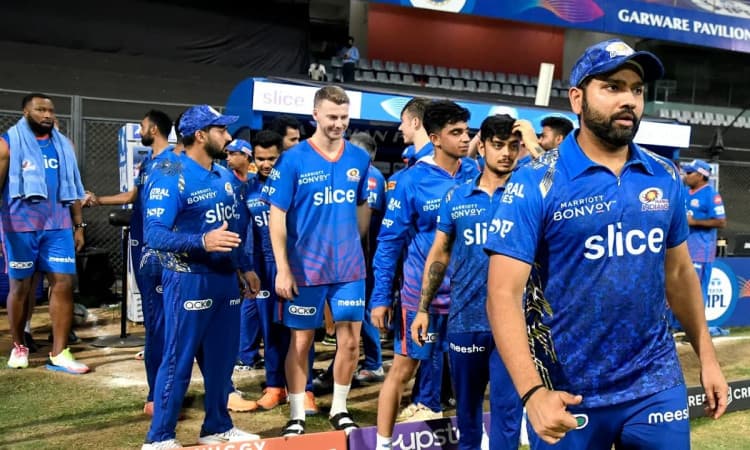 Cricket Image for Tilak Has Got Good Technique, Temperament, Says MI Skipper Rohit Sharma