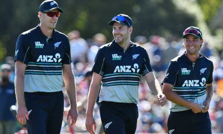 New Zealand Romp To 9 Wicket Win In First Pakistan T20I