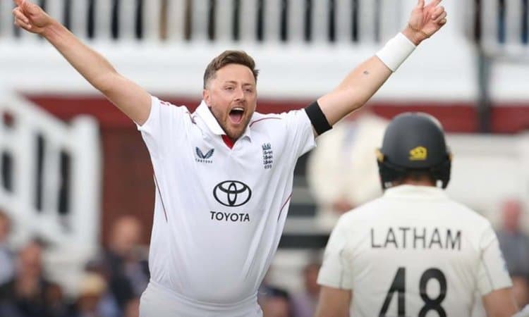 Four-Wicket Robinson Rocks New Zealand After England Collapse In 1st Test