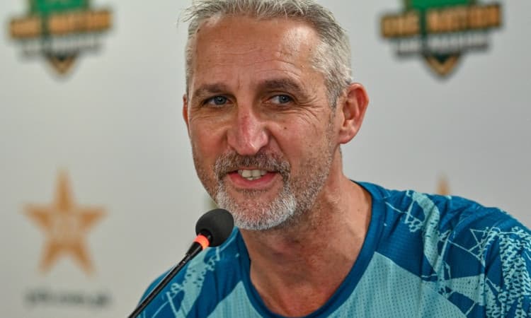 Ex-Pakistan head coach Gillespie slams Javed over wholesale changes in Pakistan Test team