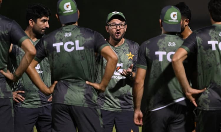 Interim Head Coach Mike Hesson Says Pakistan Players Used To Chaos After Shake-Up