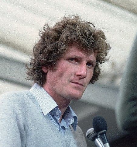 bob willis