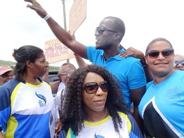 Darren Sammy with his fans