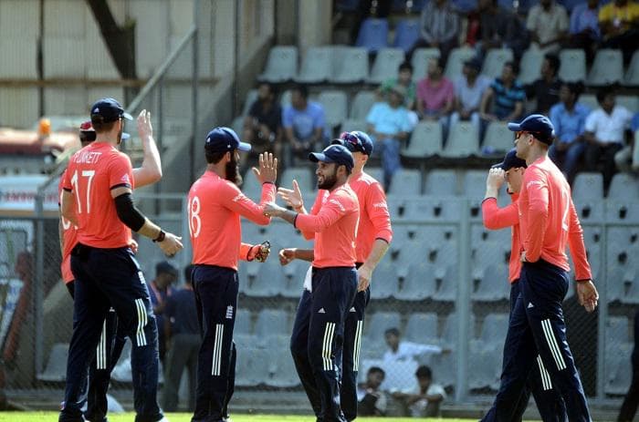 England beat MCA XI in World T20 warm-up game