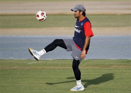 dhoni