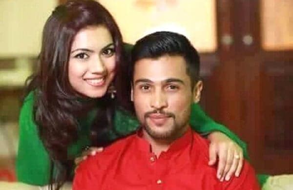 Mohammad Amir tied knot