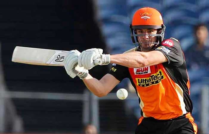 IPL 10:  Moises Henriques' late blows propel Hyderabad to 176/3 vs Pune Supergiant