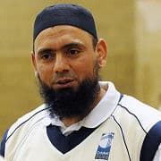 Saqlain-Mushtaq