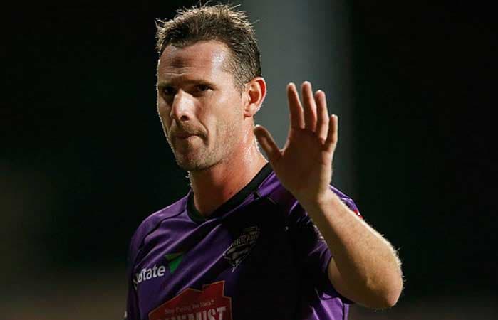 Australian pacer Shaun Tait quits international cricket