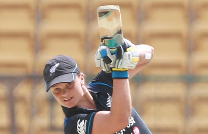 Suzie Bates guides New Zealand women to 93-run win over Ireland in WT20